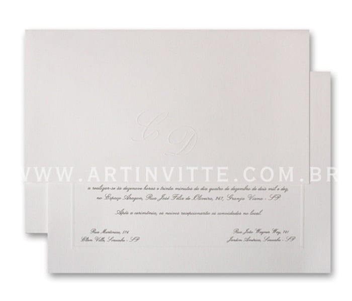 Convite de casamento - Toronto 21x29 Convite em papel Evenglow Branco Telado com impressão em relevo americano prata e Envelopo de Aba Reta Longa no mesmo papel com iniciais em Relevo Seco.