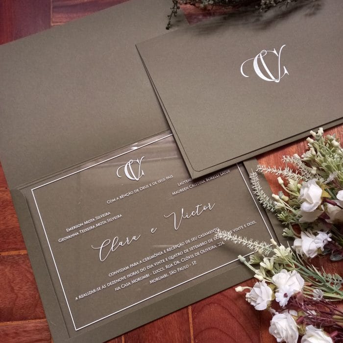 convite de casamento em acrílico com envelope verde @artinvitte