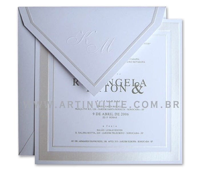 Convite de casamento quadrado com borda em prata e texto moderno ML 006
